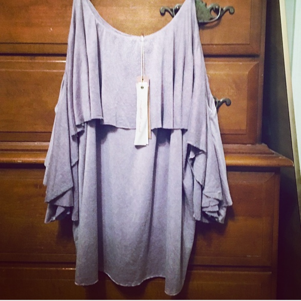 Cold Shoulder Ruffle Top - Small & Medium - Picture 5 of 7